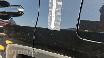 2025 Toyota RAV4 LE - miniatura 24