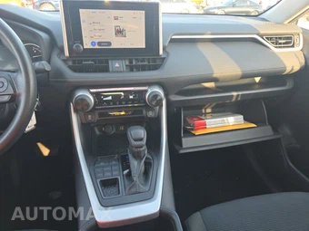 2025 Toyota RAV4 LE - miniatura 11
