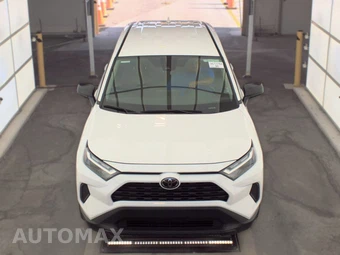 2025 Toyota RAV4 LE - miniatura 2