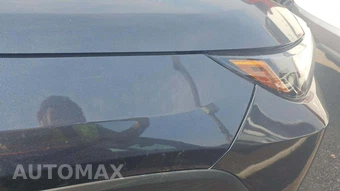 2025 Toyota RAV4 LE - miniatura 19