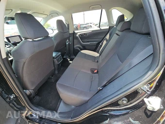 2025 Toyota RAV4 LE - miniatura 13