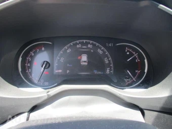2025 Toyota RAV4 LE - miniatura 12