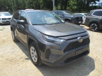 2025 Toyota RAV4 LE - miniatura 8