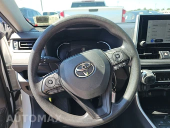 2025 Toyota RAV4 LE - miniatura 10