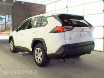 2025 Toyota RAV4 LE - miniatura 6