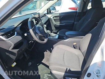 2025 Toyota RAV4 LE - miniatura 7