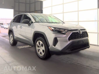 2025 Toyota RAV4 LE - miniatura 3