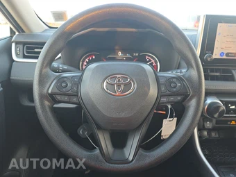 2025 Toyota RAV4 LE – miniatura 10