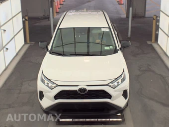 2025 Toyota RAV4 LE – miniatura 2