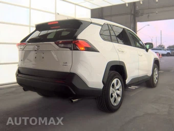 2025 Toyota RAV4 LE – miniatura 4