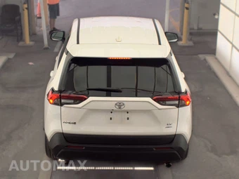 2025 Toyota RAV4 LE – miniatura 5