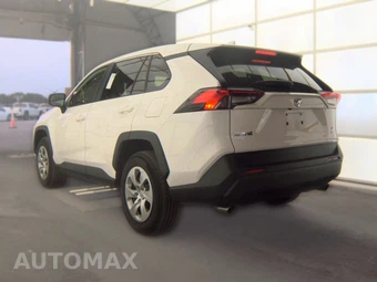 2025 Toyota RAV4 LE – miniatura 6