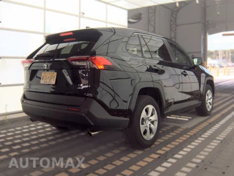 2025 Toyota RAV4 LE – miniatura 4