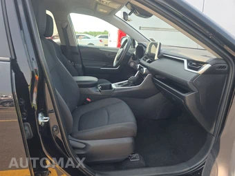 2025 Toyota RAV4 LE – miniatura 8