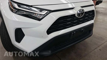 2025 Toyota RAV4 LE - miniatura 28