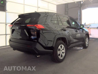 2025 Toyota RAV4 LE - miniatura 4