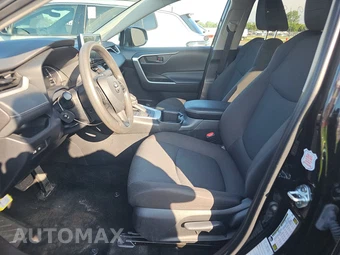 2025 Toyota RAV4 LE - miniatura 7