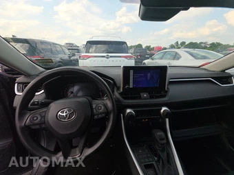 2025 Toyota RAV4 LE - miniatura 11