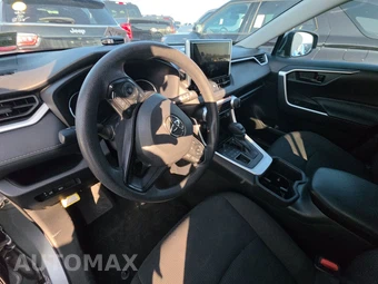 2025 Toyota RAV4 LE - miniatura 10
