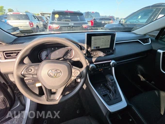 2025 Toyota RAV4 LE - miniatura 11