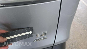 2025 Toyota RAV4 LE - miniatura 19