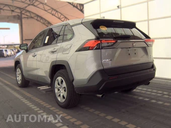 2025 Toyota RAV4 LE - miniatura 6
