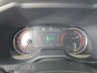 2025 Toyota RAV4 LE - miniatura 12