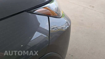 2025 Toyota RAV4 LE - miniatura 25