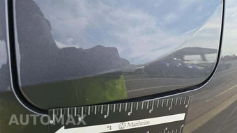2025 Toyota RAV4 LE - miniatura 26