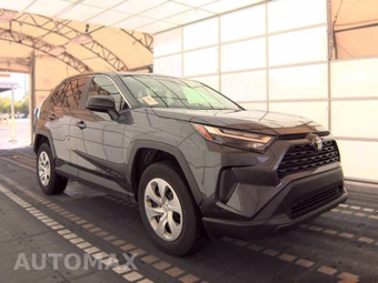 2025 Toyota RAV4 LE - miniatura 3