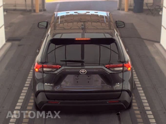 2025 Toyota RAV4 LE - miniatura 5