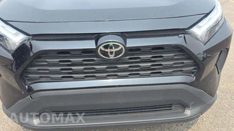 2025 Toyota RAV4 LE – miniatura 27