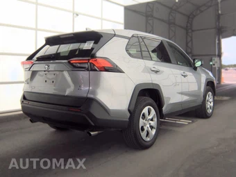 2025 Toyota RAV4 LE - miniatura 4