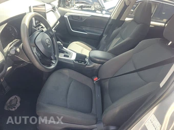 2025 Toyota RAV4 LE - miniatura 7