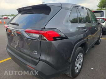 2025 Toyota RAV4 LE - miniatura 4
