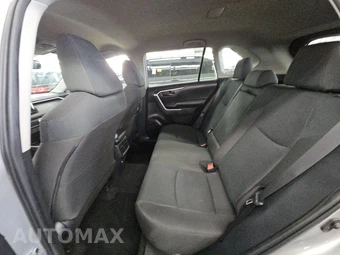 2025 Toyota RAV4 LE - miniatura 13