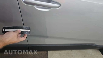 2025 Toyota RAV4 LE - miniatura 25