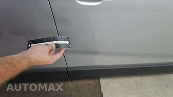 2025 Toyota RAV4 LE - miniatura 30