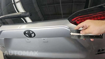 2025 Toyota RAV4 LE - miniatura 35
