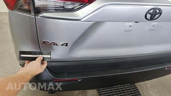 2025 Toyota RAV4 LE - miniatura 38
