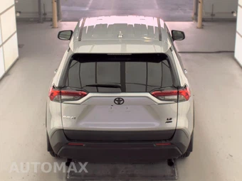 2025 Toyota RAV4 LE - miniatura 5