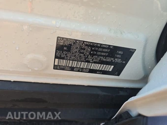2025 Toyota RAV4 LE - miniatura 14