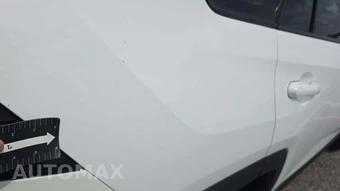 2025 Toyota RAV4 LE - miniatura 22