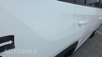 2025 Toyota RAV4 LE - miniatura 24