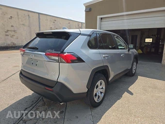 2025 Toyota RAV4 LE - miniatura 3