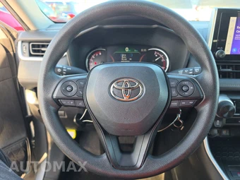 2025 Toyota RAV4 LE - miniatura 10