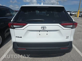 2025 Toyota RAV4 LE - miniatura 5