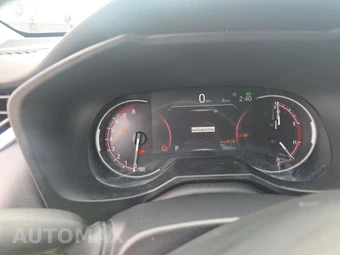 2025 Toyota RAV4 LE - miniatura 12