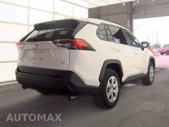 2025 Toyota RAV4 LE - miniatura 4