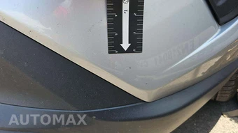 2025 Toyota RAV4 LE - miniatura 21